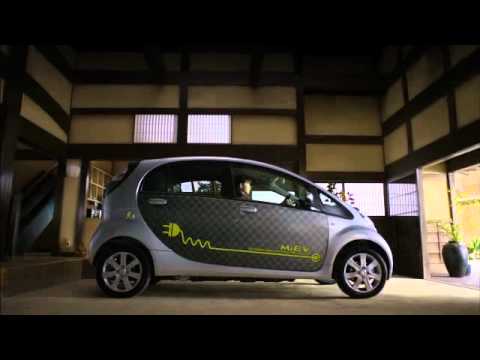 三菱自動車 CM i-MiEV「電気自動車と暮らす」篇 宮﨑あおい