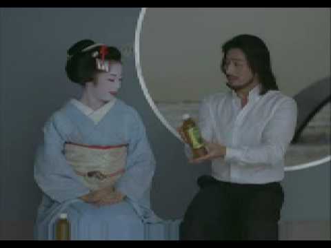 綾鷹　｢ボトルを振るとお茶が目覚める｣　真田広之