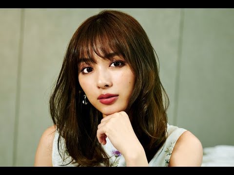 内田理央「演技派女優がときめく、男のシャツ姿の巻」｜作家・水野敬也がデート！｜ Esquire Japan