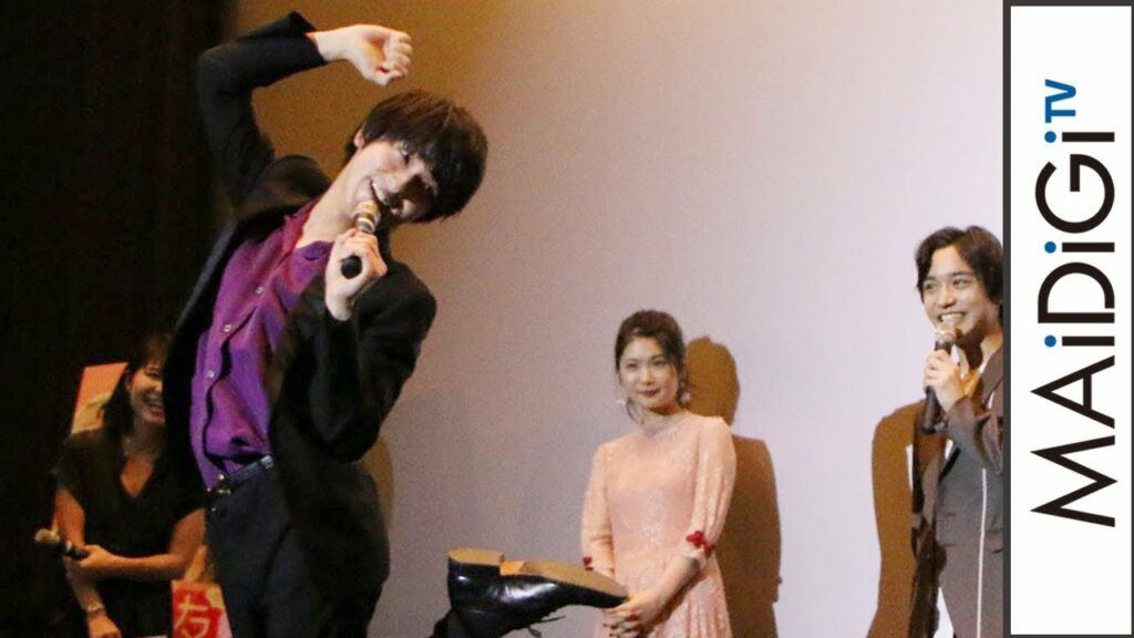 横浜流星がノリノリ!「困ったワン!」ポーズを生披露 映画「兄友」初日舞台あいさつ2 横浜流星がノリノリ!「困ったワン!」ポーズを生披露 映画「兄友」初日舞台あいさつ2