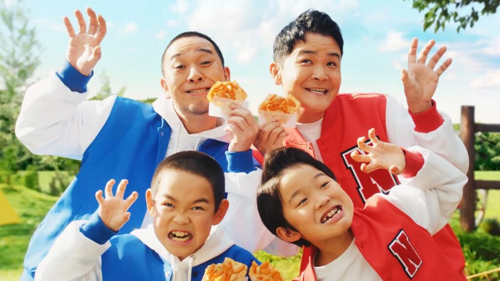 千鳥、ダンスと歌に悪戦苦闘!?　そっくりな“小千鳥”と息ぴったり　亀田製菓新CM＆メーキング