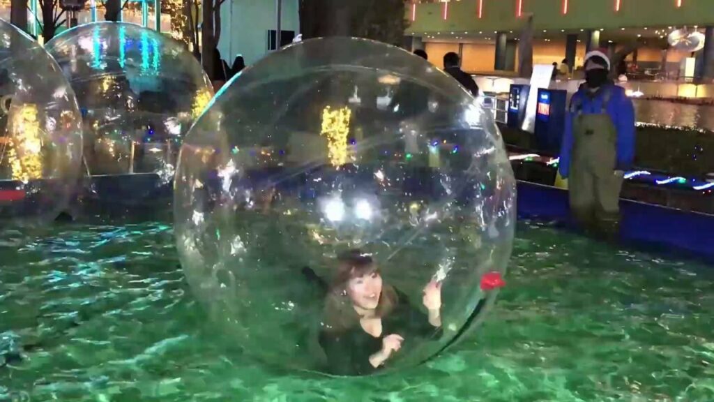 爆乳グラドル結城ちか 球体に監禁！w