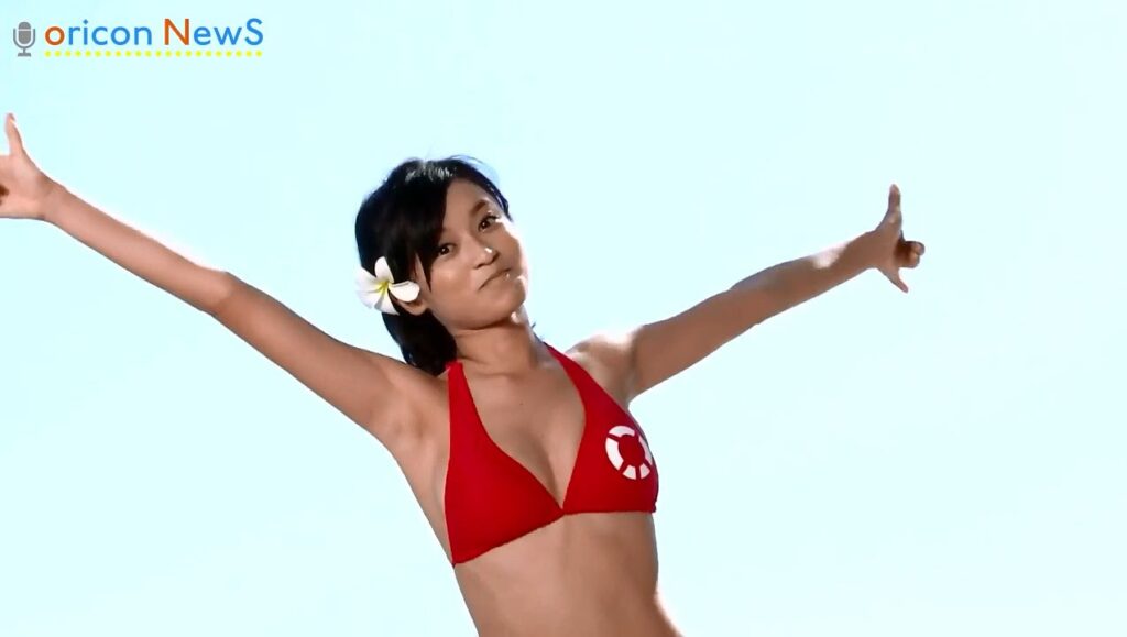 小島瑠璃子の“赤ビキニ”に思春期男子が興奮　ロート製薬『OXY』CM webスペシャルバージョン＆メイキング動画