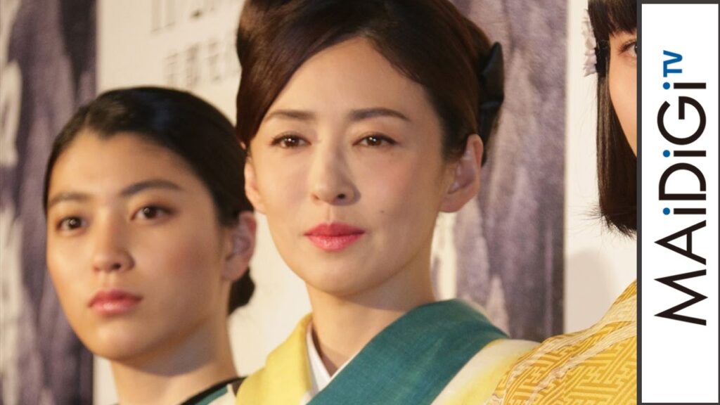 松雪泰子、橋本愛＆成海璃子と着物姿で舞台あいさつ　映画「古都」完成披露試写舞台あいさつ1