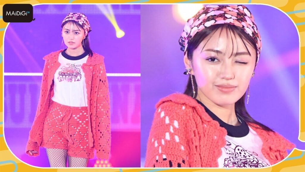 香音、超ミニボトム×網タイツで元気に脚見せ！ランウエーでウインクも　「Rakuten GirlsAward  2023 SPRING／SUMMER」