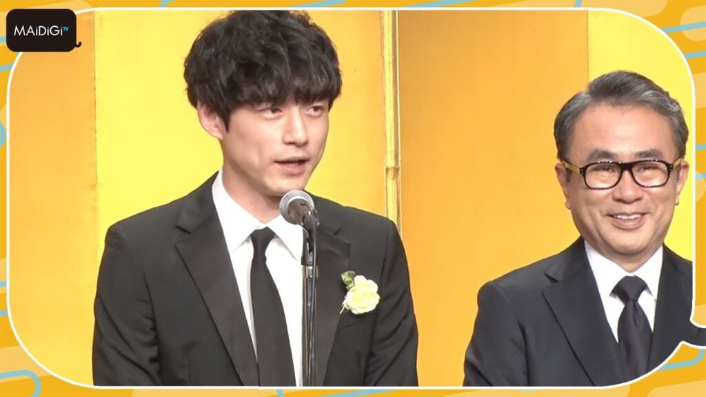 坂口健太郎、「鎌倉殿の13人」三谷幸喜を祝福　あいさつで笑い誘う場面も「成長著しい金剛役で旋風巻き起こした男」　第41回向田邦子賞贈賞式