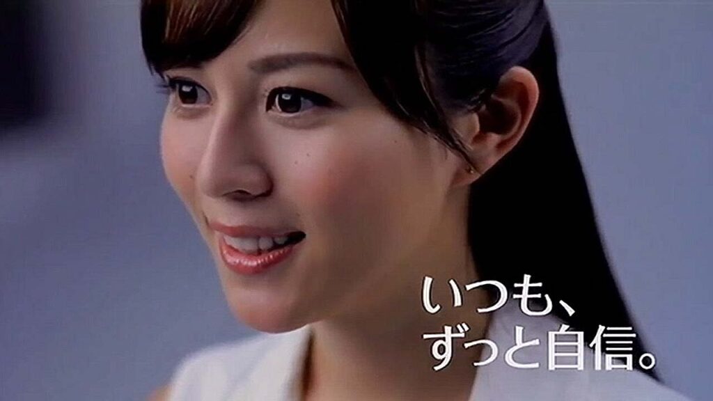 いいなCM　二ベア花王　8x4　比嘉愛未　「だから私は8x4を選ぶ」篇
