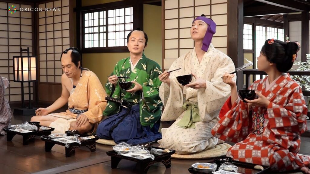 桜田通がハイトーンボイスで和歌詠み！神木隆之介、松山ケンイチとのメイキングシーン　映画『大名倒産』メイキング映像