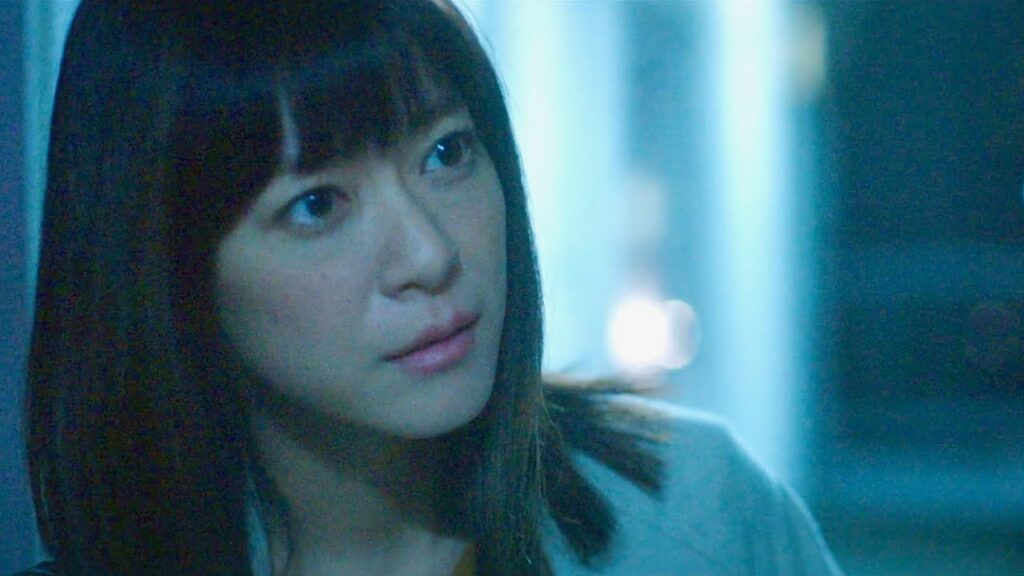 上野樹里×林遣都、彼女は“惑星難⺠ X”なのか？映画『隣人 X -疑惑の彼女-』予告編