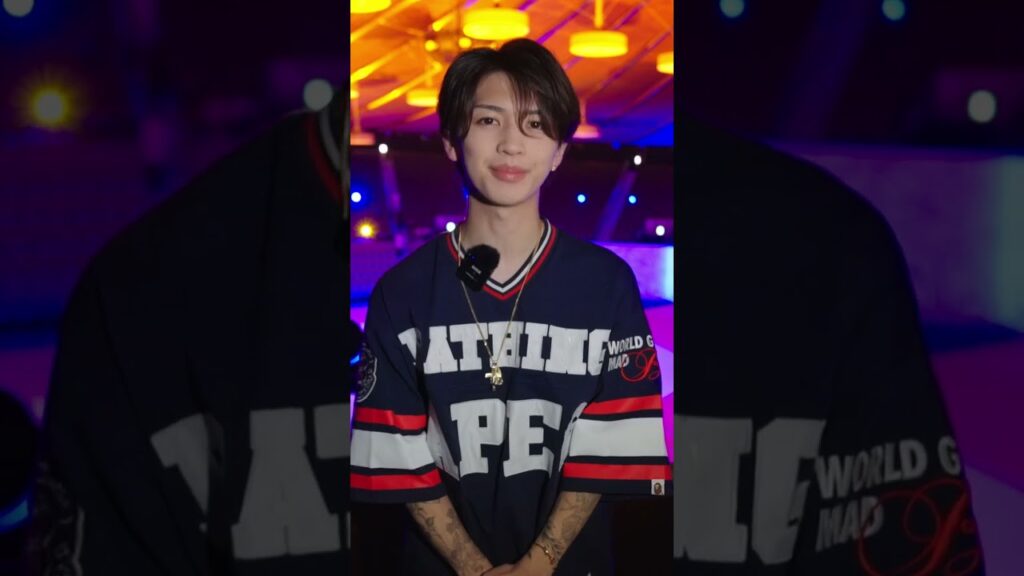 岩橋玄樹さんを「ア ベイシング エイプ®︎」のショー会場でキャッチ。ショー前にコメントをもらいました。 #wwd #コレクション #ファッション