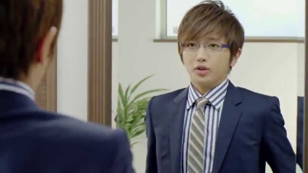 AAA西島隆弘出演　メガネのプリンスTVCM  「お出かけ前篇」