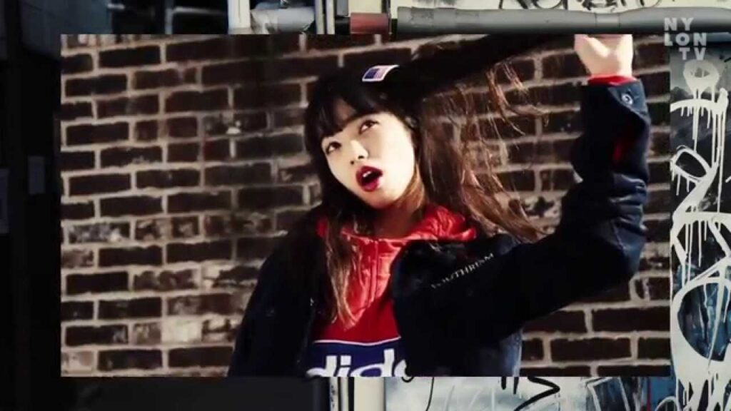 小松菜奈とNEWSTREET : NYLONJAPAN4月号表紙撮影オフショットムービー☆