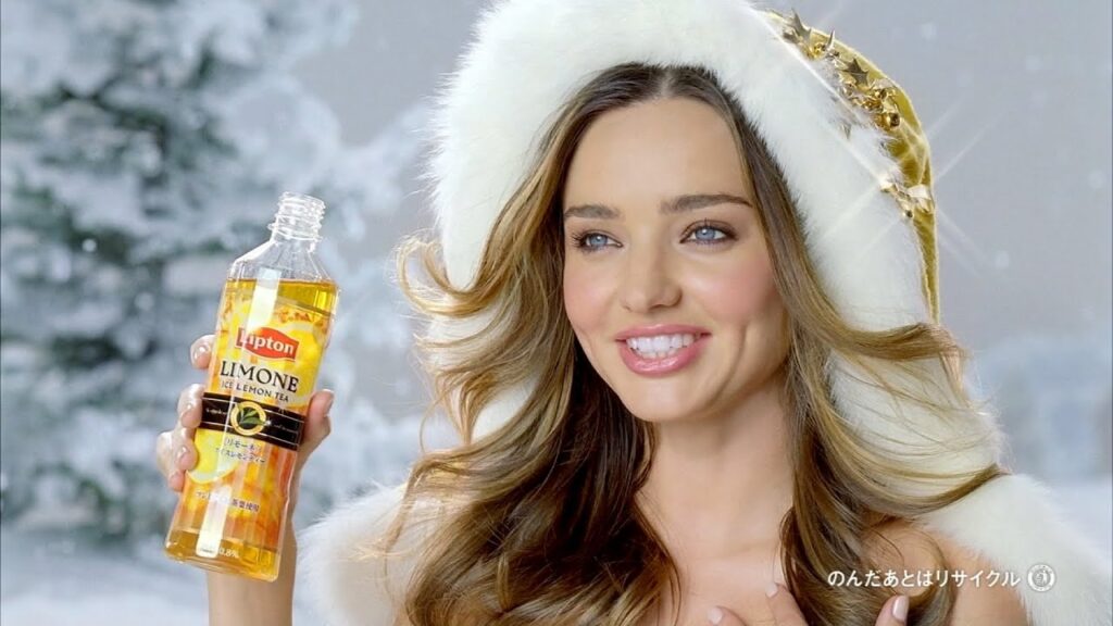 Lipton LIMONE CM 「リプトンリモーネ ミランダ・カー キラキラサンタ」篇 15秒