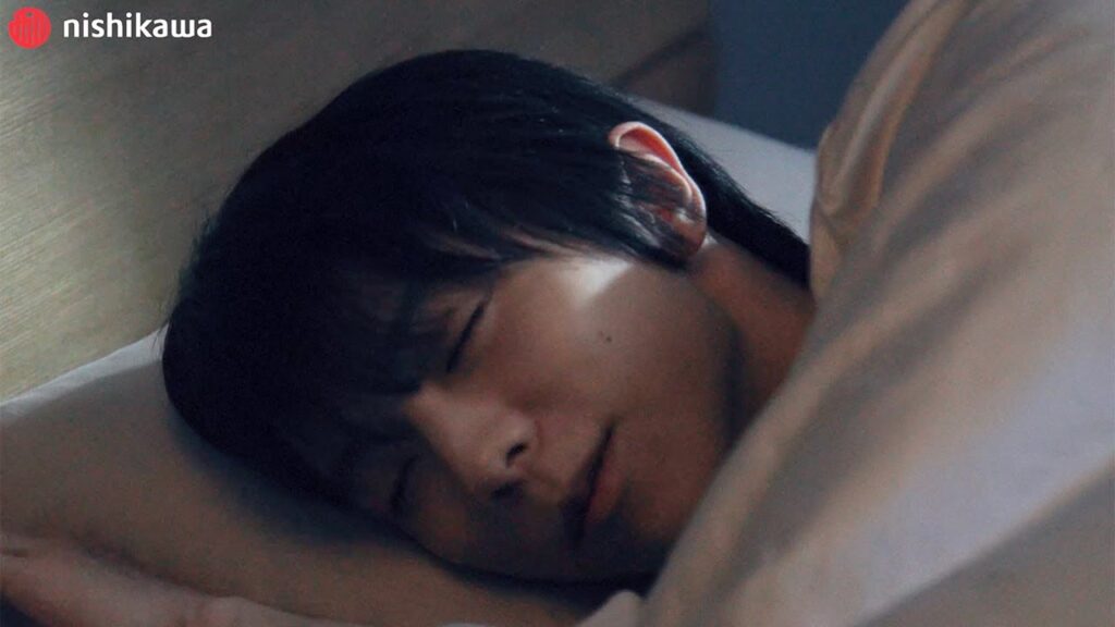 羽生結弦、パジャマ姿で心地良さそうな寝顔披露　西川の羽毛ふとん「nishikawa DOWN」新CM＆メーキング
