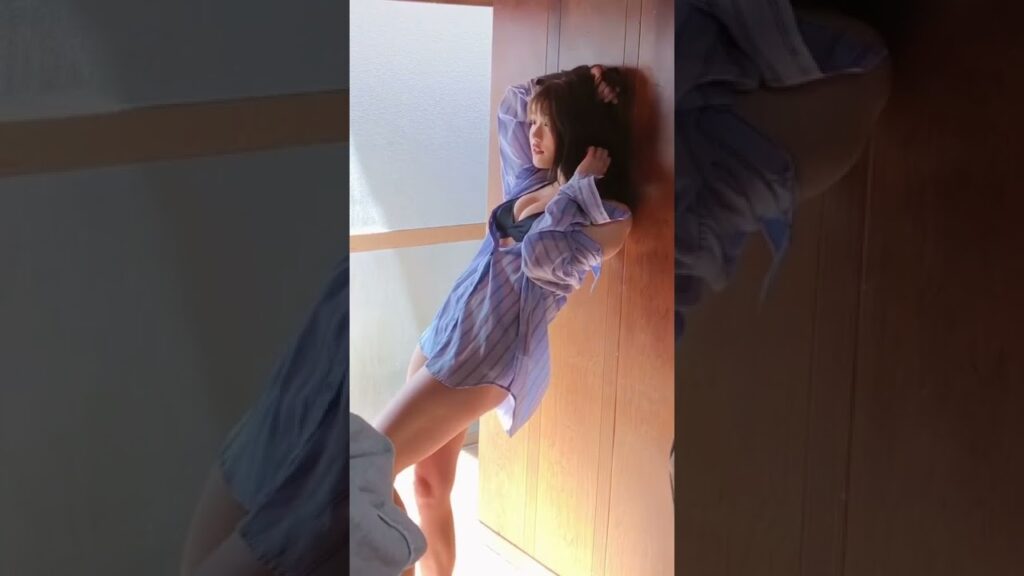 GRAVURE WORLD SHORTS ( 이시다 모모카 // Momoka Ishida // 石田桃香 )