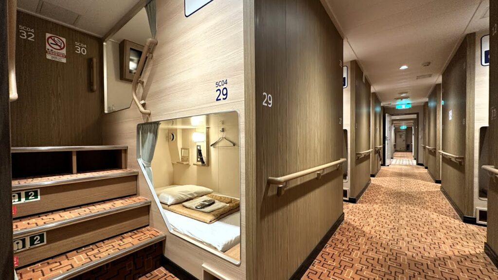 北海道 苫小牧→大洗 1.1万円 カプセル寝台 19時間フェリー旅
