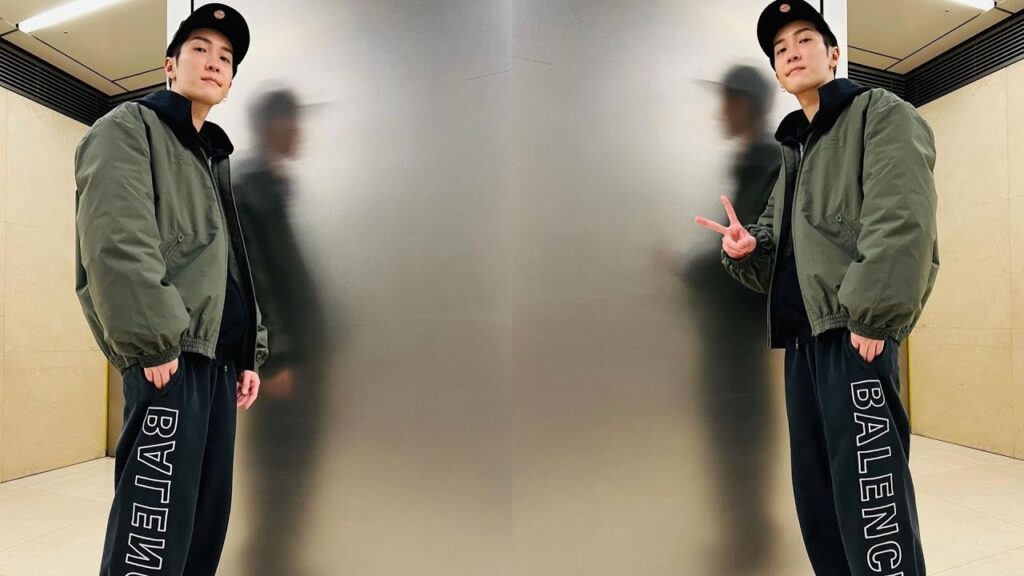 Snow Man・渡辺翔太、💙✨彼氏感たっぷりなラフな私服姿!何気ないポーズや表情に癒される💙✨ Snow Man・渡辺翔太、💙✨彼氏感たっぷりなラフな私服姿!何気ないポーズや表情に癒される💙✨