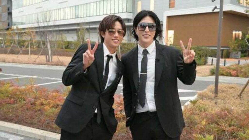 Snow Man阿部亮平&ROLAND「Amazon」立入禁止エリア初潜入 爆速配送の秘密初公開 Snow Man阿部亮平&ROLAND「Amazon」立入禁止エリア初潜入 爆速配送の秘密初公開