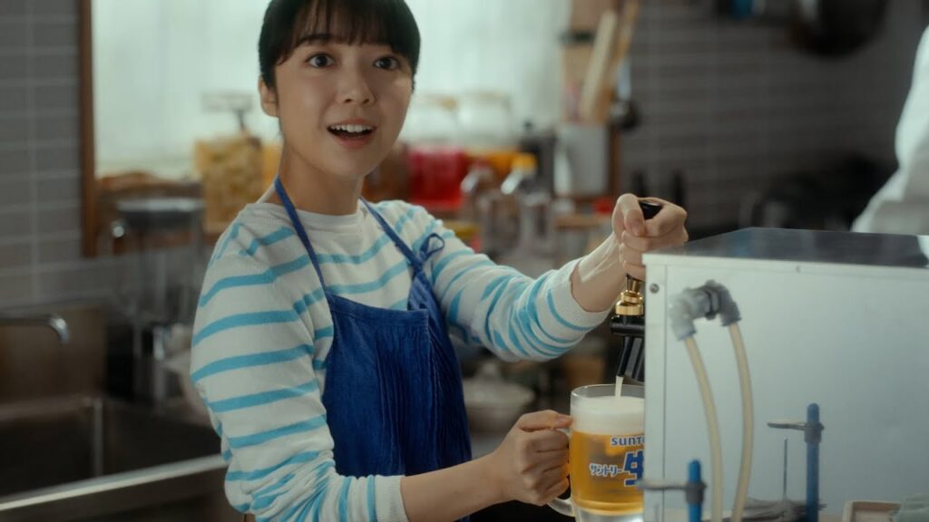 サントリー生ビール『うずうず』篇 15秒 山﨑賢人 上白石萌音 坂口憲二 オズワルド サントリー