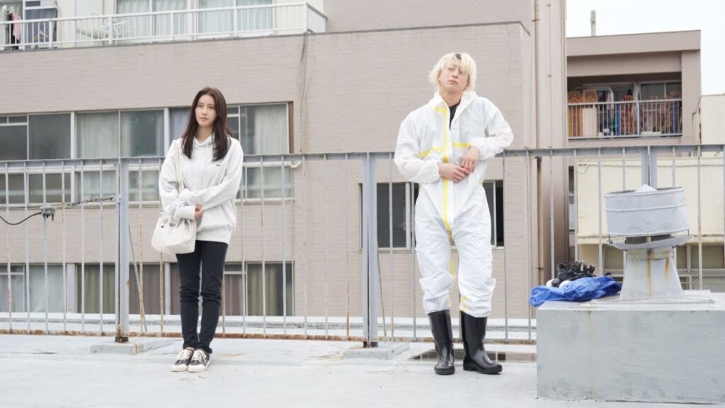 佐久間大介（Snow Man）が、映画『マッチング』舞台挨拶で「大変だった」と語っていた場面のシーン写真公開