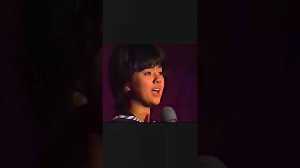 セーラー服と機関銃　薬師丸ひろ子　松田聖子　橋本環奈　セーラー服バージョン