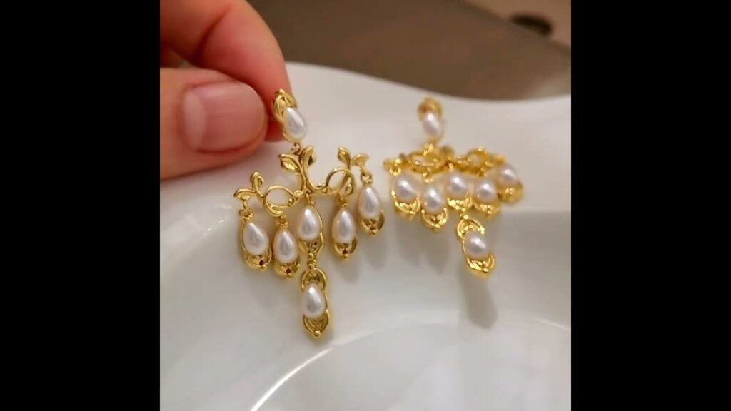 T1784 ●レディース　金属アレルギー対応　アンティーク調パールピアス　銅/18kgp パーティーに♪●#jewelry #accessory #仕入れ #卸し #華やか #パーティー #結婚式
