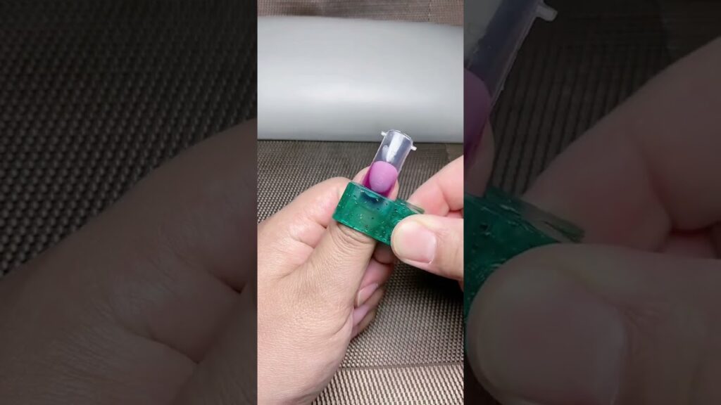 Simple Nail Design idea 708 -- #Shorts #Nail💅🏻