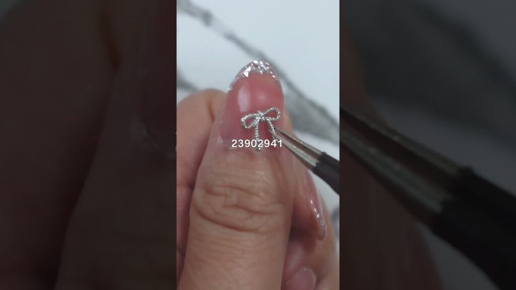 SHEINのアイテムで簡単に初心者セルフジェルネイル💅🏻✨