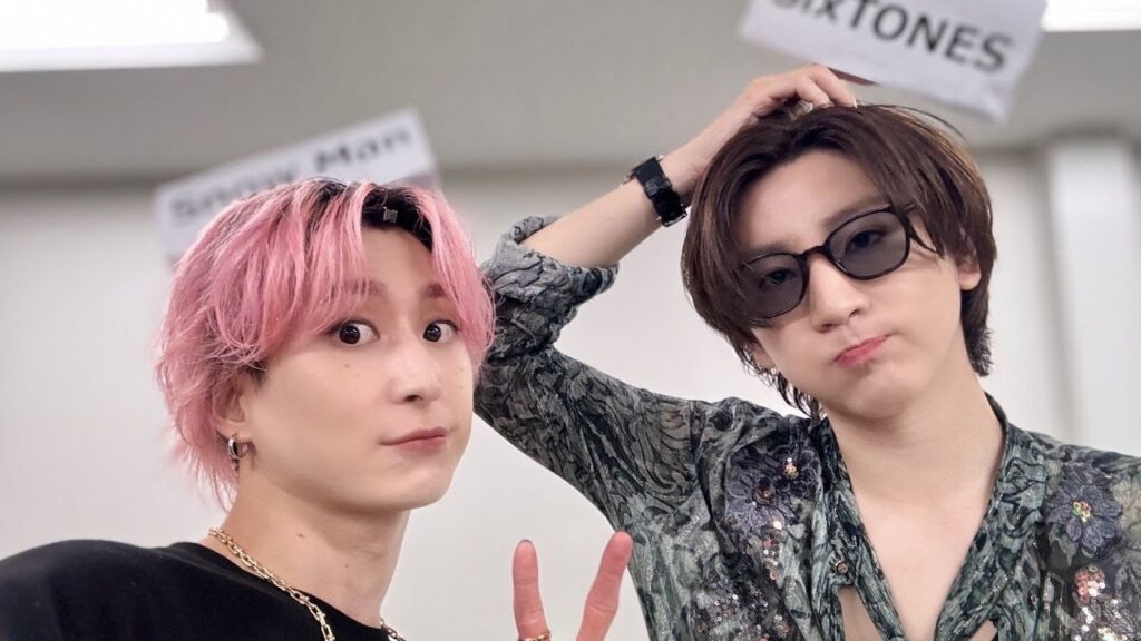 京本大我&佐久間大介のガチの幼馴染ショットが話題に 京本大我&佐久間大介のガチの幼馴染ショットが話題に