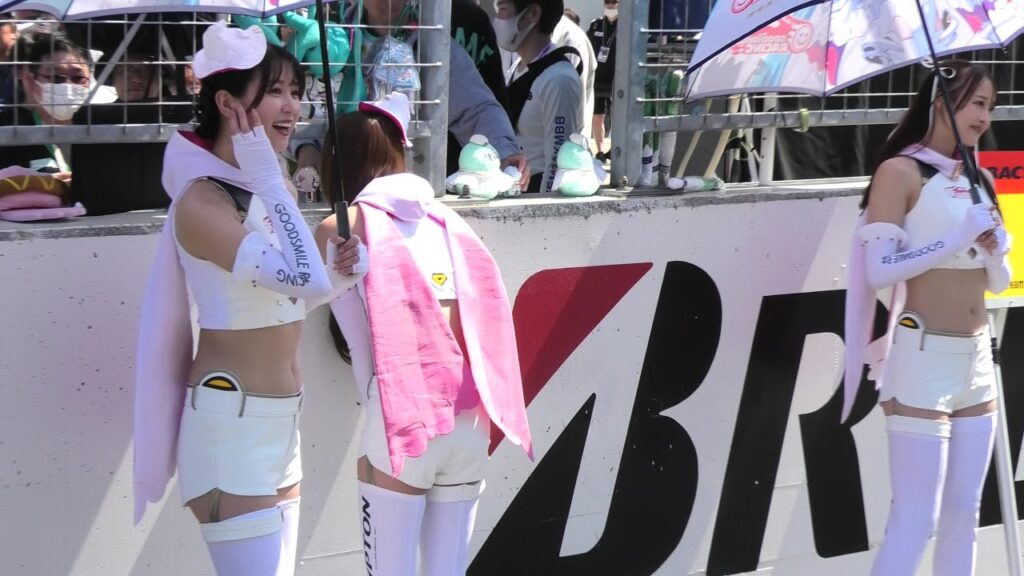 【荒井つかささん/美桜さん/相沢菜月さん/朝野姫羅さん  GoodSmileracing 初音ミクレーシングサポーターズ】SUPERGT  ピットウォーク  富士  2024.05.03