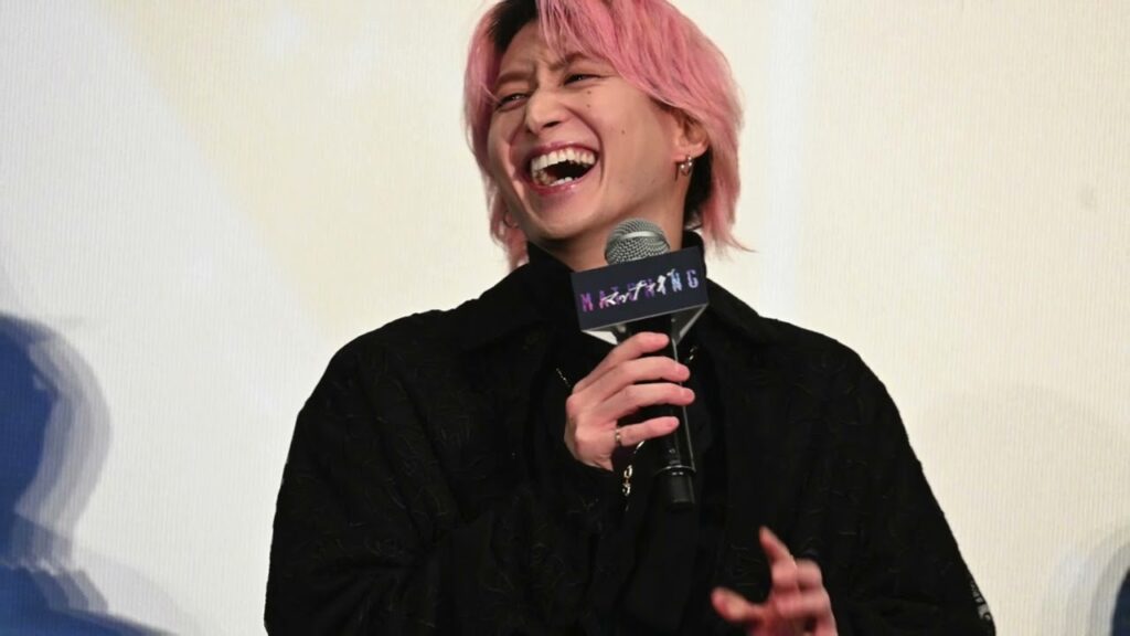 Snow Man佐久間大介が向井康二バースデー祝福ツーショットを公開「大好きだぞ康二！！」