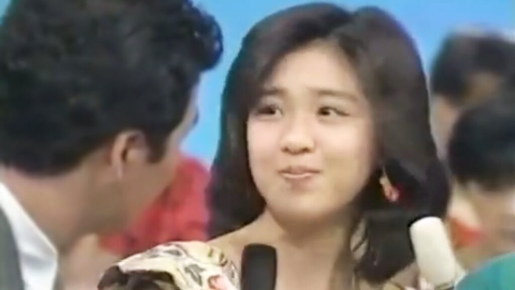 菊池桃子 - アルファ･フライト [From the 1985 TV show] Momoko Kikuchi - Alfa Flight