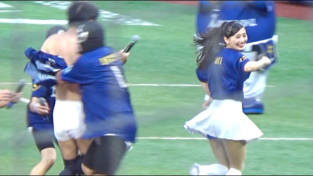 【江頭2:50 逮捕!】逃げるAkiちゃん・追うエガちゃんw 2024.8.9 ハマスタセレモニアルピッチ 【江頭2:50 逮捕!】逃げるAkiちゃん・追うエガちゃんw 2024.8.9 ハマスタセレモニアルピッチ