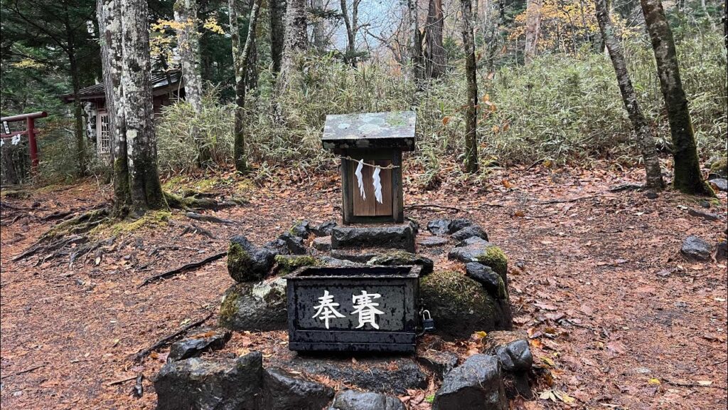 日本最強金運神社から嵐の中の新屋山神社奥宮パワースポット一人旅 がライブ配信！