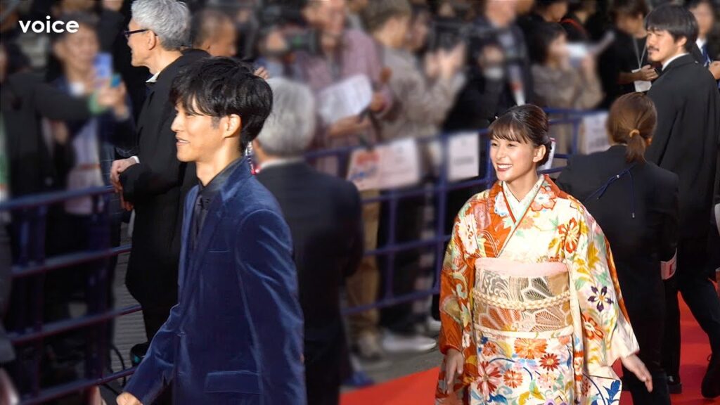 芳根京子、着物姿でキュートに小走り♪　松坂桃李とレカペ　第37回東京国際映画祭