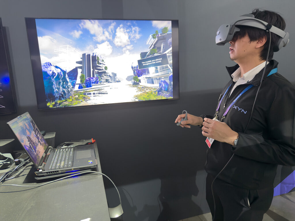 【西田宗千佳のRandomTracking】売るのはHMDではない?! ソニーが仕掛ける空間エンタメ技術「XYN」とはなにか – AV Watch 【西田宗千佳のRandomTracking】売るのはHMDではない?! ソニーが仕掛ける空間エンタメ技術「XYN」とはなにか - AV Watch