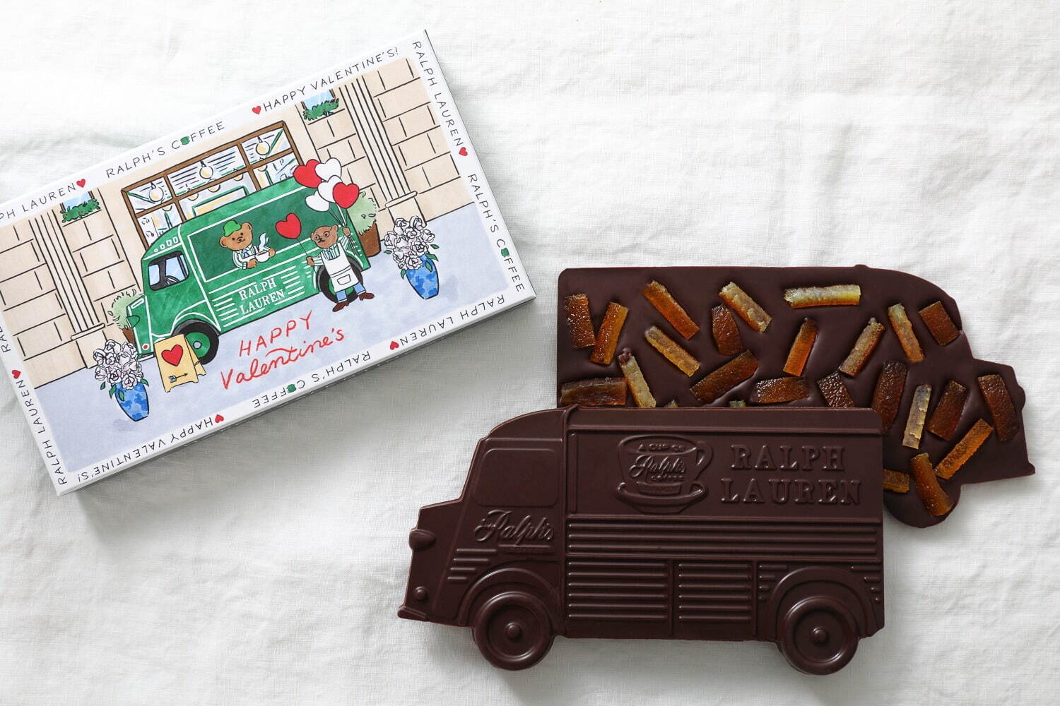 ライスパフ 3,024円
キャラメリゼアーモンド&ダークチョコレート 3,240円
ピスタチオ&クランベリー&ミルクチョコレート 3,456円
オレンジ&レモン&ダークチョコレート 3,456円