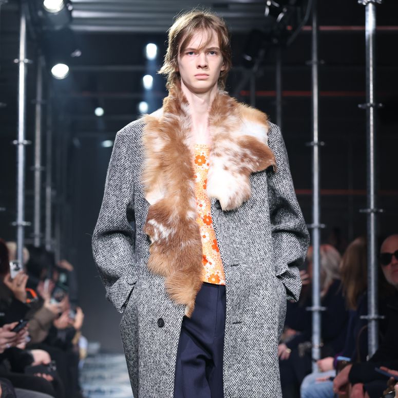 défilé prada automne-hiver 2025-2026