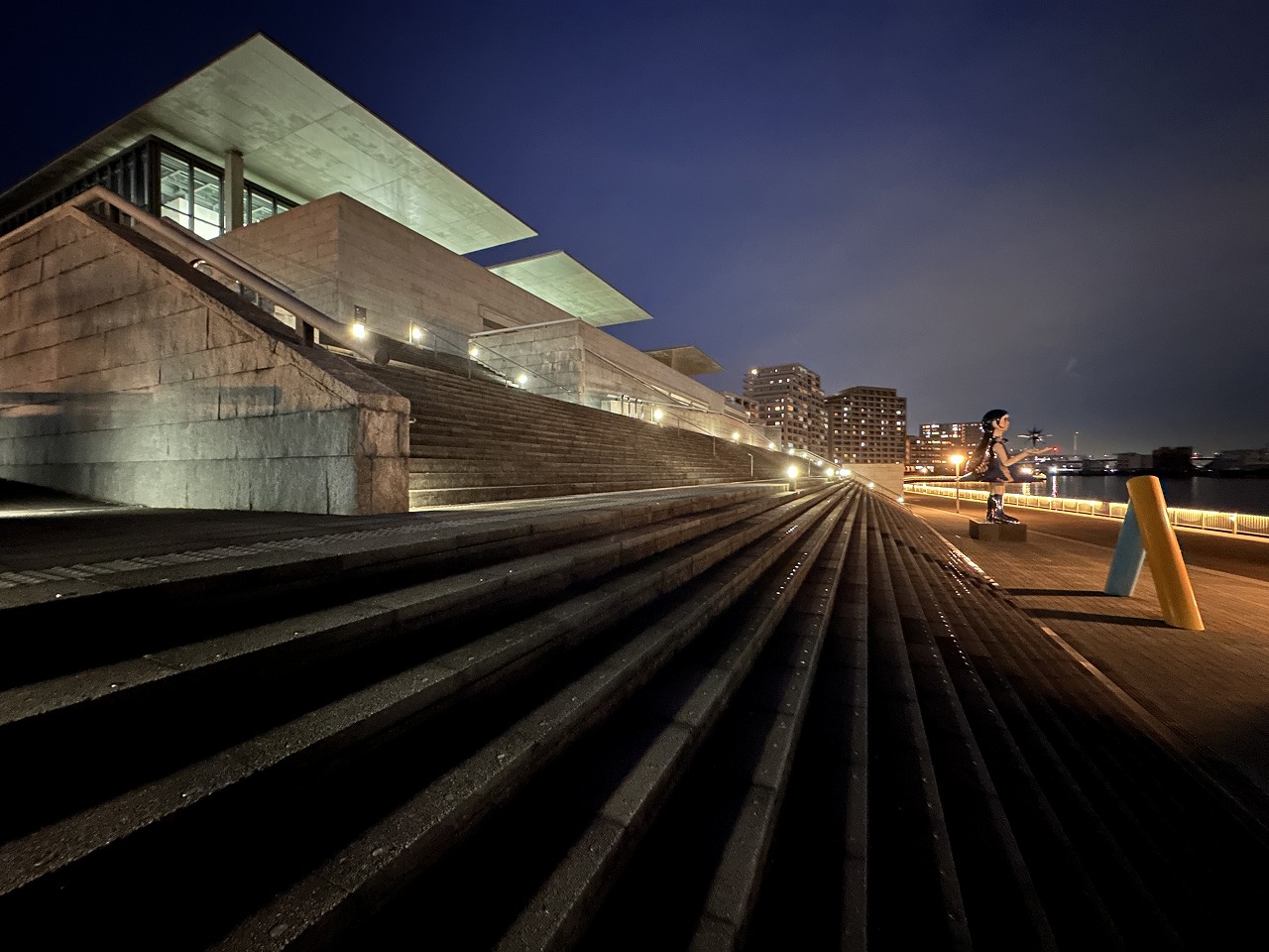 兵庫県立美術館