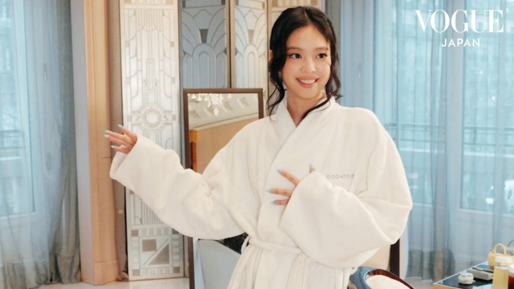 CHANELのショー準備中のジェニーに9の質問！| Getting Ready | VOGUE JAPAN