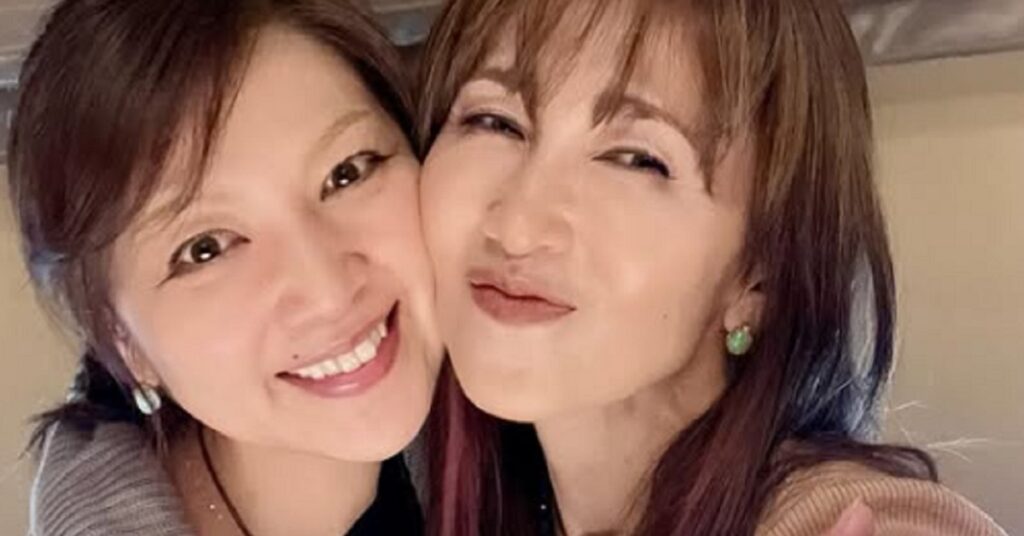 工藤静香、親友・“可愛いにゃおちゃん”の誕生日に「イケメンすぎるプレゼント」 頬すり寄せた仲良しショットに「姉妹みたい」「最高です！」（1/2 ページ） - ねとらぼ - ねとらぼ