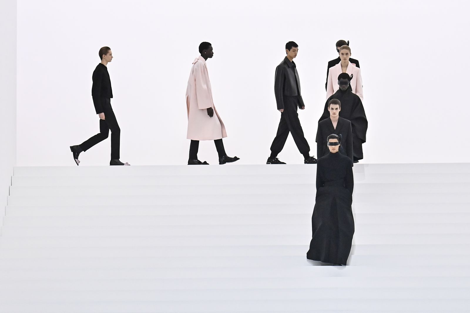 北村匠海 in パリ。ディオールのショーに参加した様子をレポート！