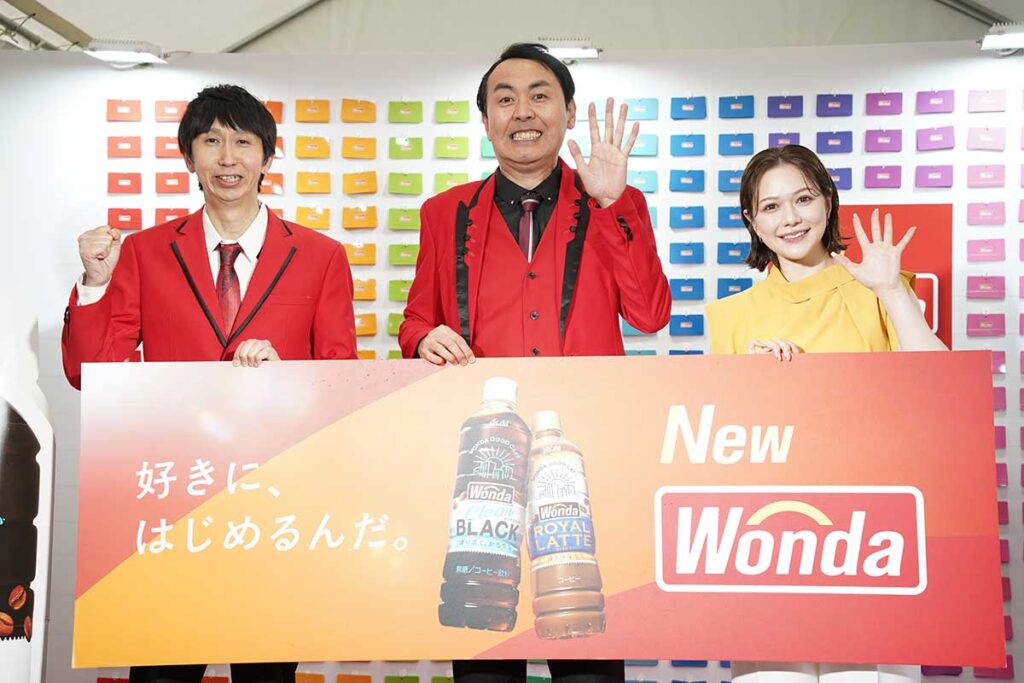 村重杏奈、アンガールズ田中は”師匠” 『呼び出し先生タナカ』は「実家みたいな場所」 | ENCOUNT PRイベントに登壇したアンガールズの山根良顕、田中卓志、村重杏奈(左から)【写真:ENCOUNT編集部】