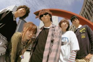 Klang Rulerの新曲「Teenage Blue」TikTokで話題の楽曲が配信リリース - ファッションプレス
