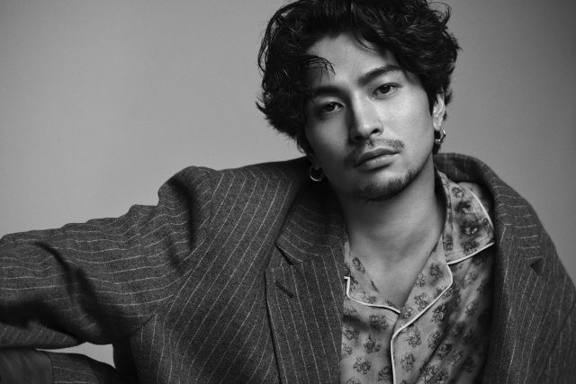 King Gnu・常田大希が新CMに登場　“心を燃やす”音楽制作の裏側に密着　制作スペースのこだわりは清潔感？｜ORICON NEWS｜Web東奥