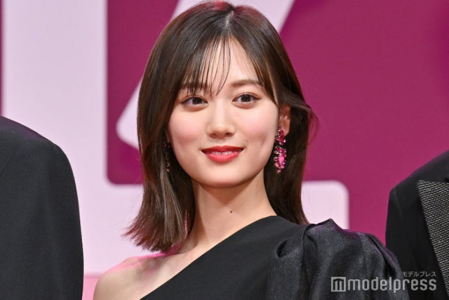 山下美月、美脚際立つミニスカバニー姿公開 乃木坂46卒コンリハショットに「懐かしい」「見惚れた」と反響