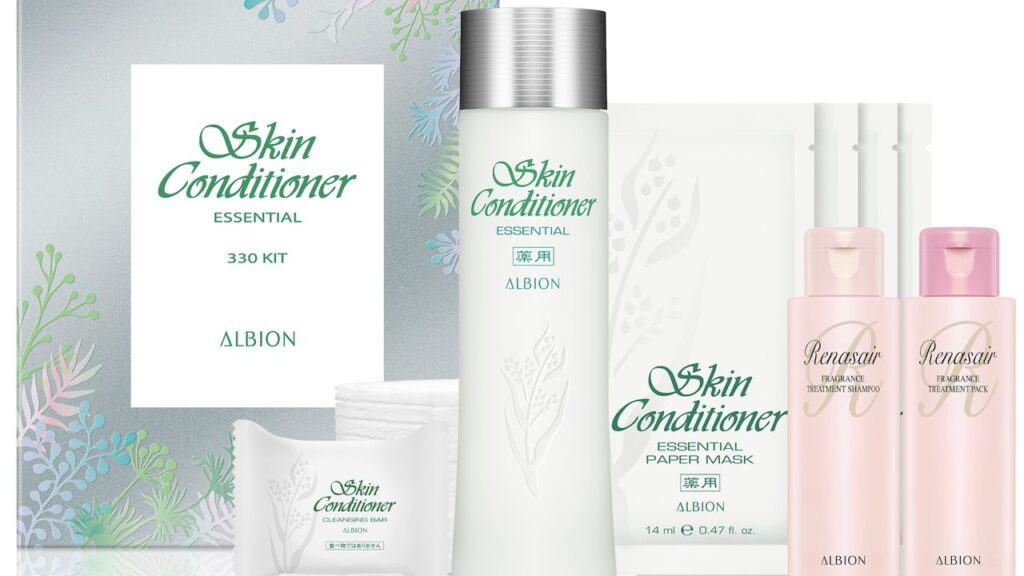 アルビオンの薬用化粧水“スキコン”が存分に堪能できるマストバイな限定キット | Vogue Japan