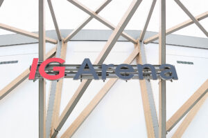 [名古屋「IGアリーナ」内覧レポート、ドコモが目指す“通信×スポーツ/エンタメ”] - ケータイ Watch