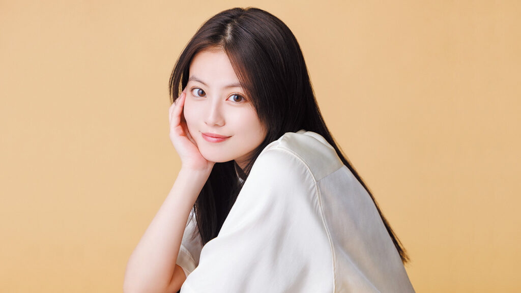 今田美桜 悲しみを乗り越えて前を向く、生きる喜びを丁寧に伝えたい：日経クロストレンド