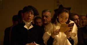 『岸辺露伴』映画新作で高橋一生＆飯豊まりえのアドリブシーン - シネマトゥデイ